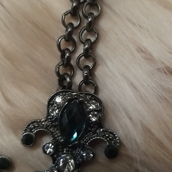 Free Press Emerald Green Cross Necklace Gothic - Picture 9 of 12